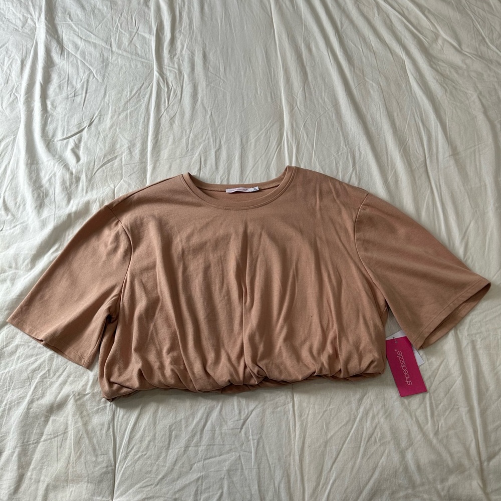 Shoe Dazzle Tan Short Sleeve Crop Top